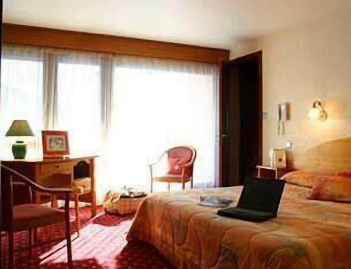 Chris-Tal Hotel Ле Уш Екстериор снимка