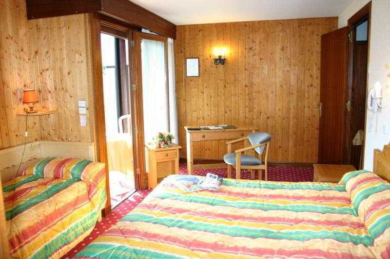 Chris-Tal Hotel Ле Уш Екстериор снимка