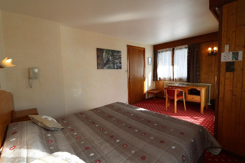 Chris-Tal Hotel Ле Уш Екстериор снимка
